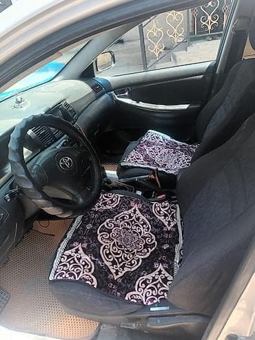 Продажа авто: Toyota Corolla: 2003 г., 1.4 л, Механика, Хэтчбэк — 5