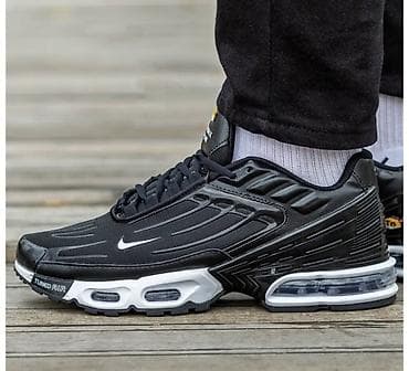 Киреге берилүүчү кийимдер: Эркектердин кроссовкасы, 43, Nike, Жаңы, түсү - Кара — 5