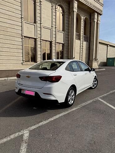 ош авто базар: Chevrolet Onix: 2020 г., 1 л, Автомат, Бензин, Седан — 6