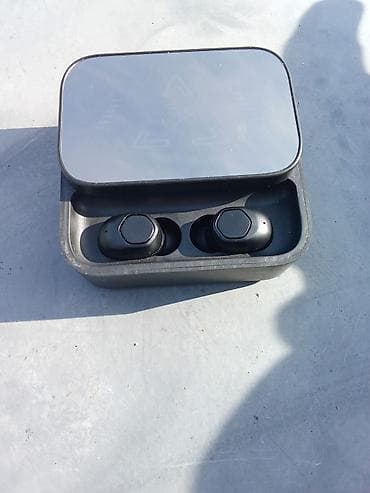 smart wach: Беспроводные TWS-наушники с зарядным кейсом - Форм-фактор: полностью — 2