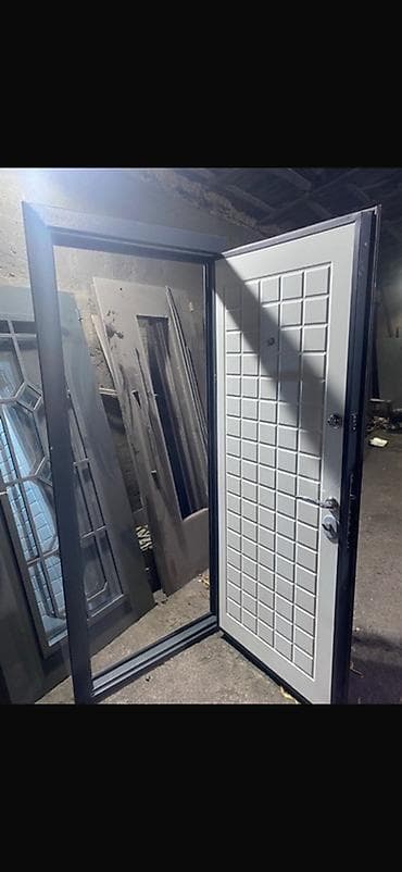 дверь наружная: Двери для домов и квартир, Металлическая, Одностворчатая, Со стеклом, цвет - Серый — 7