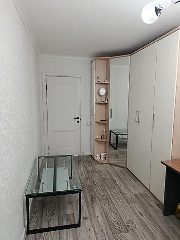 rent: 3 комнаты, Без мебели — 8