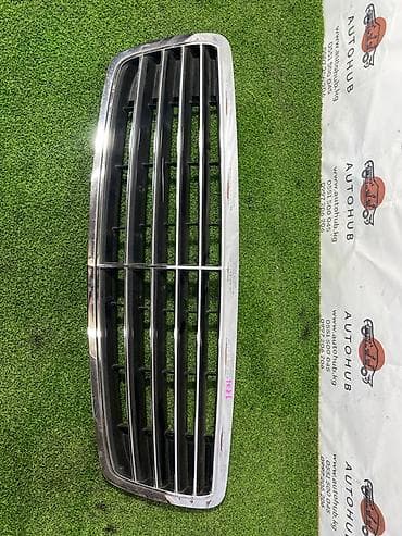 Решетка радиатора Mercedes-Benz 2004 г., Оригинал at lalafo.kg Решетка радиатора Mercedes-Benz 2004 г., Оригинал