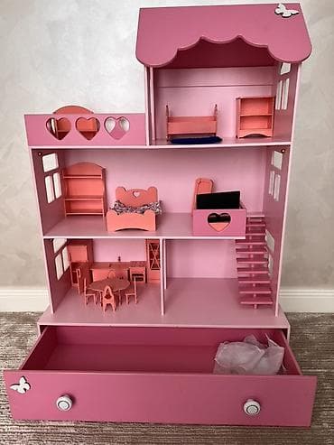 желтый домик: Кукольный домик из дерева с деревянной мебелью, розовый, трехъярусный — 3