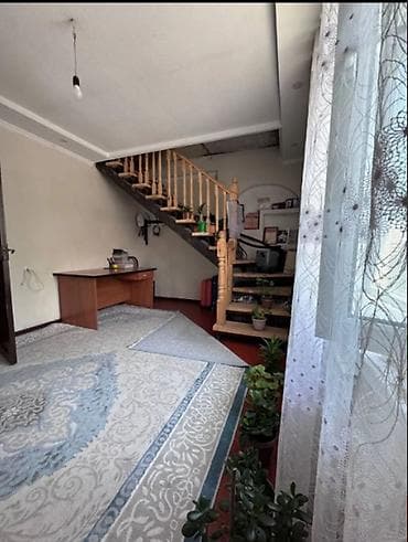 мансардные дома: 🏡 ПРОДАЁТСЯ МАНСАРДНЫЙ ДОМ 📍 Район: Ак-Ордо Ж/М 3 ✨ Характеристики — 10