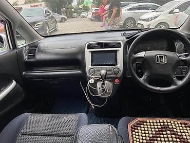 срв 4: Honda Stream: 2006 г., Автомат, Бензин, Универсал — 4