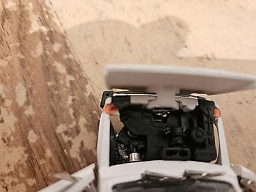 копейка 01: Двее Нивы,1980,-желтая,1983 год-белая.Желтая с вырезом под зеркало — 7