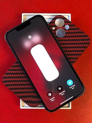 aiphone 13: IPhone 13 (5G), 6.1" - Экран Super Retina XDR OLED 6.1", поддержка — 1