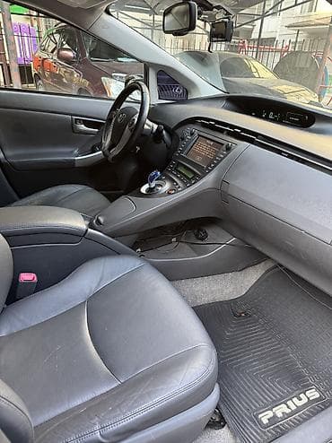 zeekr 9x цена в бишкеке: Toyota Prius: 2011 г., 1.8 л, Вариатор, Гибрид, Хэтчбэк — 6