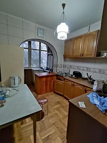 nomad hostel: Сдается отдельная комната для девушки. Комната светлая, с окном во — 3