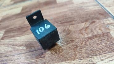 Реле с японского автомобиля Номер H K V F 4 - 4 C 1 2 - B См.Фото