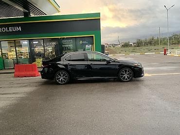 4 114: Toyota Camry: 2021 г., 2.5 л, Автомат, Бензин, Седан — 3
