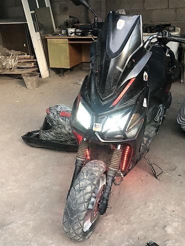 e60 m5: Тип скутера 150 куб. см, Бензин — 4