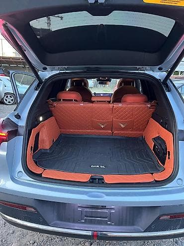 Продажа авто: Lixiang One: 2024 г., 1.5 л, Автомат, Электромобиль — 6