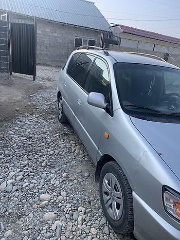 продаю авто аварийный: Toyota Picnic: 2000 г., Ручные, Бензин, Минивэн — 2