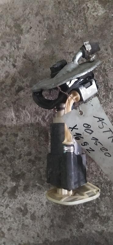 opel: Бензонасос Opel 1995 г. — 1