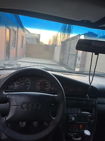 топливный бак на мерс 124: Audi A6: 1994 г., Седан — 10