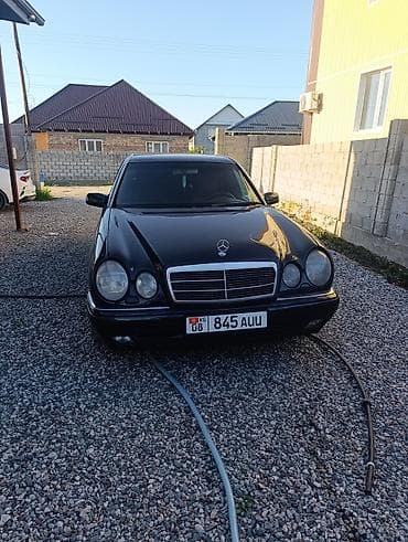 Mercedes-Benz E-Class: 1997 г., 2.4 л, Механика, Бензин, Седан