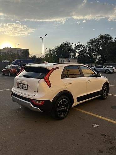 Kia Niro: 2022 г., 1.6 л, Гибрид, Кроссовер — 5