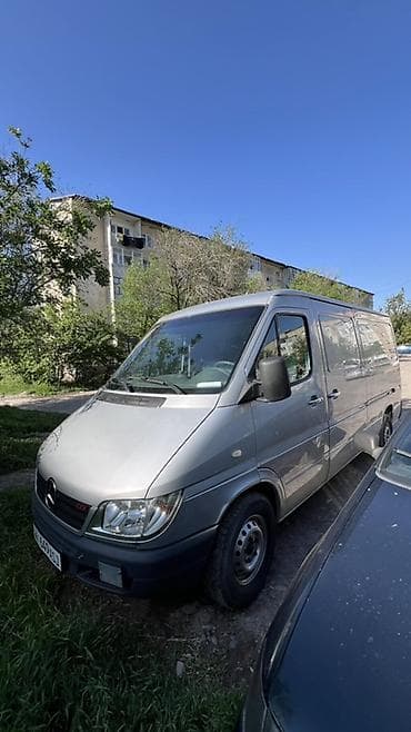 двигатель на грузовой: Легкий грузовик, Mercedes-Benz, Стандарт — 2