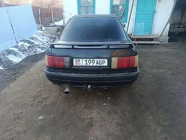 Продажа авто: Audi 80: 1992 г., Механика, Седан — 5