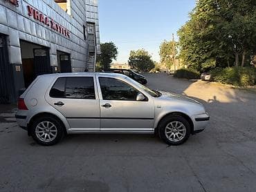 Volkswagen Golf: 1998 г., 1.6 л, Механика, Бензин, Хэтчбэк — 7
