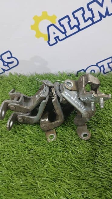 Унаа тетиктери: Эшик илмеги Комплект Toyota, Колдонулган, Оригинал — 1