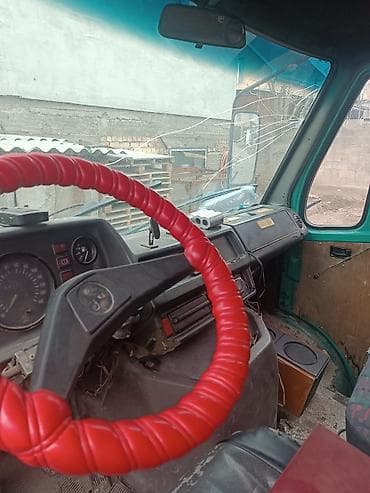 а 210: Mercedes-Benz Спринтер: 1985 г. — 4