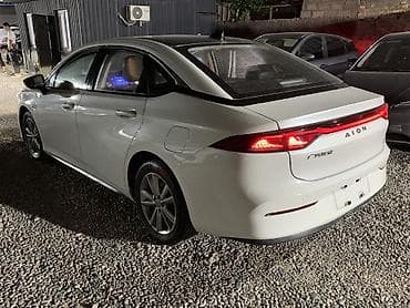 roewe ei6: Aion S — электрический седан с современным дизайном и аэродинамичным — 3
