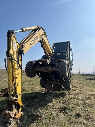 hyundai таракан: Экскаватор, Hyundai, 2011 г., Колесный — 2
