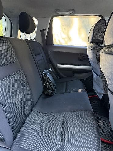 Продажа авто: Toyota Ist: 2003 г., 1.3 л, Автомат, Бензин, Хэтчбэк — 10