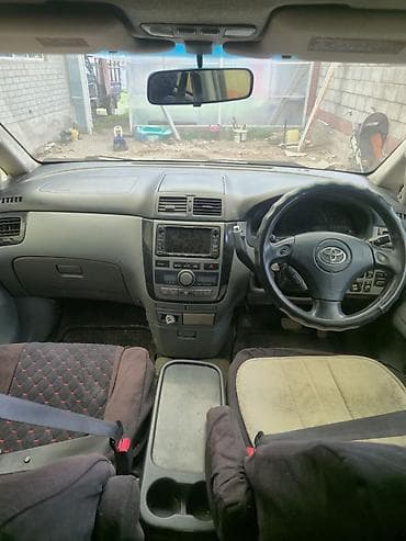 Продажа авто: Toyota Ipsum: 2001 г., 2.4 л, Автомат, Бензин, Минивэн — 3