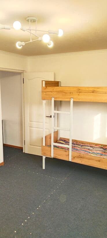 дом 1 комната: Собственник  (жеке сектор) айына 30 000 сом,  коммуналдык — 3