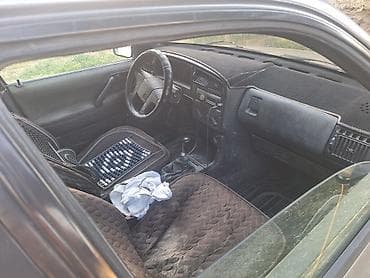 Продажа авто: Volkswagen Passat: 1991 г., 2 л, Механика, Бензин, Седан — 6