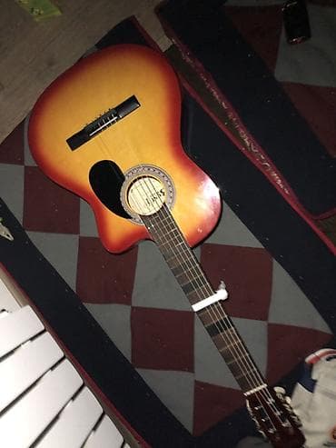 Классическая акустическая гитара 4/4 (шестиструнная) - Тип