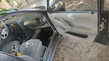 Volkswagen Passat: 1994 г., Кол менен иштөөчү, Седан — 3
