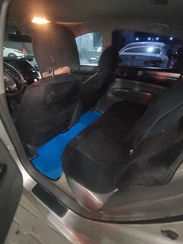 prius: Toyota Prius: 2005 г., 1.5 л, Вариатор, Гибрид, Лифтбек — 9