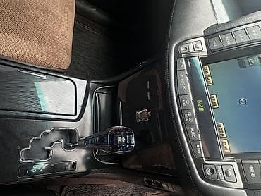 m112 3 2: Toyota Crown: 2009 г., 3.5 л, Автомат, Гибрид, Седан — 5