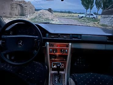 Mercedes-Benz W124: 1992 г., 2.3 л, Автомат, Бензин, Седан — 2