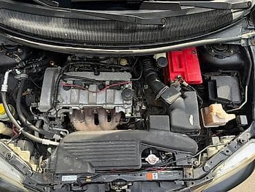 Унаа: Mazda PREMACY: 2004 г., 1.8 л, Кол менен иштөөчү, Бензин, Универсал — 10