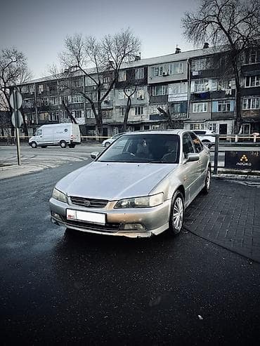 Honda Accord: 1998 г., 2 л, Автомат, Бензин, Седан
