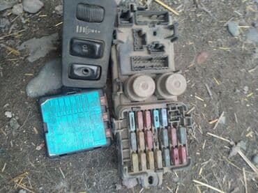 встраиваемая кофемашина сименс: Центральная консоль Mitsubishi 1993 г., Б/у, Оригинал, Германия — 4