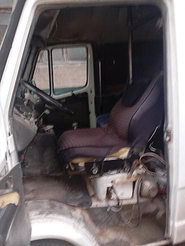 t 25: LDV : 1990 г., 2.9 л, Ручные, Дизель, Фургон — 5