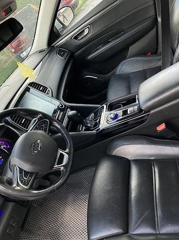 премиум рено: Renault SM6: 2018 г., 2 л, Автомат, Бензин, Седан — 10