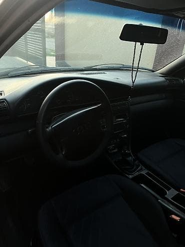 трещина лобового стекла ремонт: Audi A6: 1994 г., Седан — 9