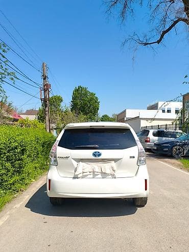 ключи приус: Toyota Prius V: 2013 г., 1.8 л, Вариатор, Гибрид, Универсал — 3