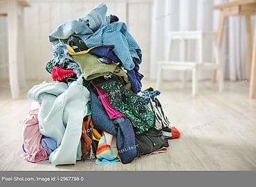 отдаю даром обувь: Отдам даром много одежды мужской и детский — 1