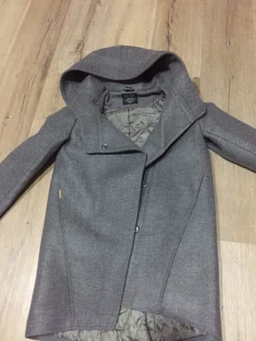 плащи от дождя: Продаю пальто,совершенно новая, качество отличное размер s,m — 1