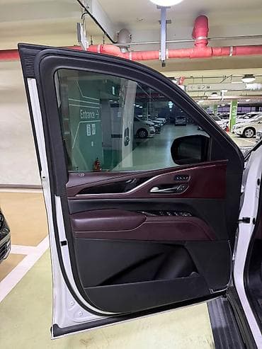 range rower: Cadillac Escalade: 2021 г., 6.2 л, Автомат, Бензин, Кроссовер — 4