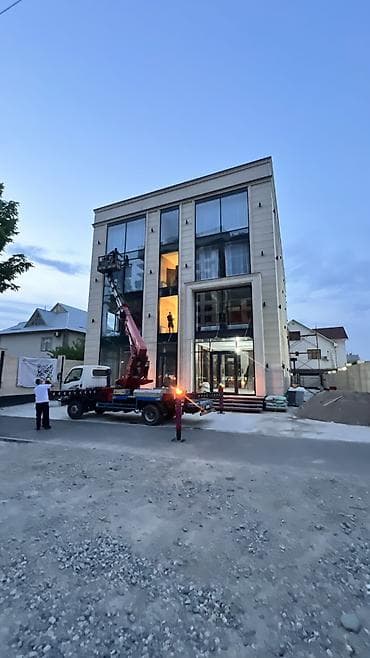 мыть окна: Уборка территории, Мойка фасада — 8